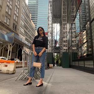 Meet your Posher, Andrea